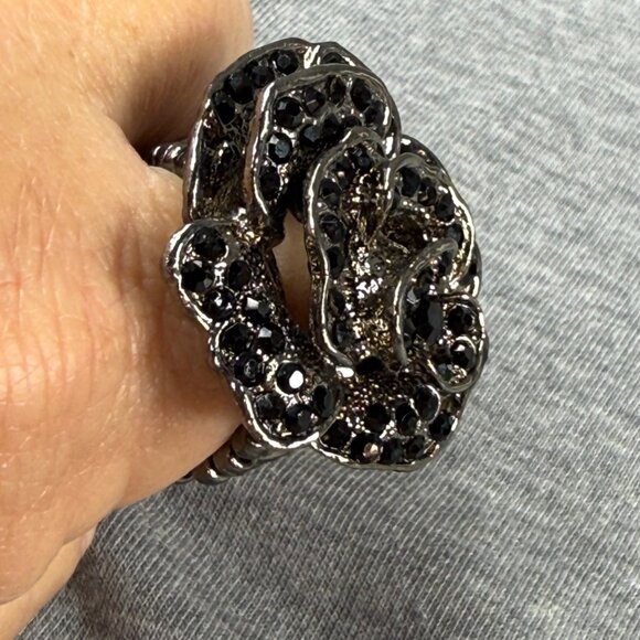 Adjustable Black Rhinestone Rose Flower Ring With Stretch Band Size 9 Women - Picture 13 of 16